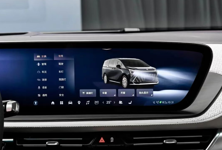 2.0T+9AT+48V轻混，前后独立悬架，2.5米巨幕银翼光毯，大气！